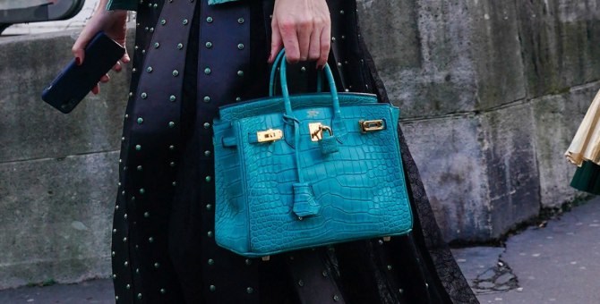 Бывшие сотрудники Hermès получили тюремные сроки за изготовление подделок

9 из...