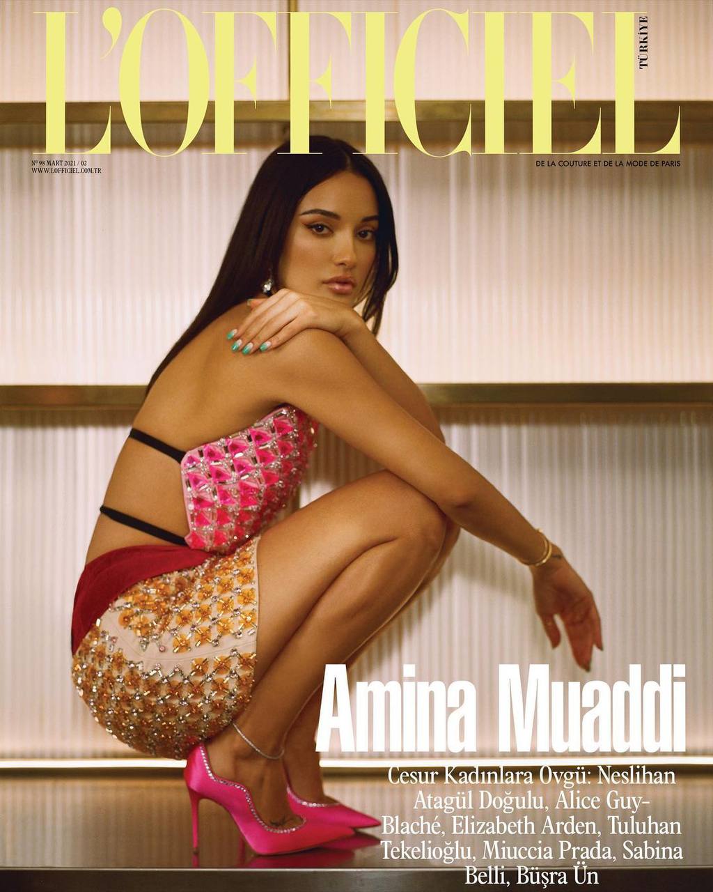 Очень стильная Amina Muaddi для L’officiel Турция, март’21